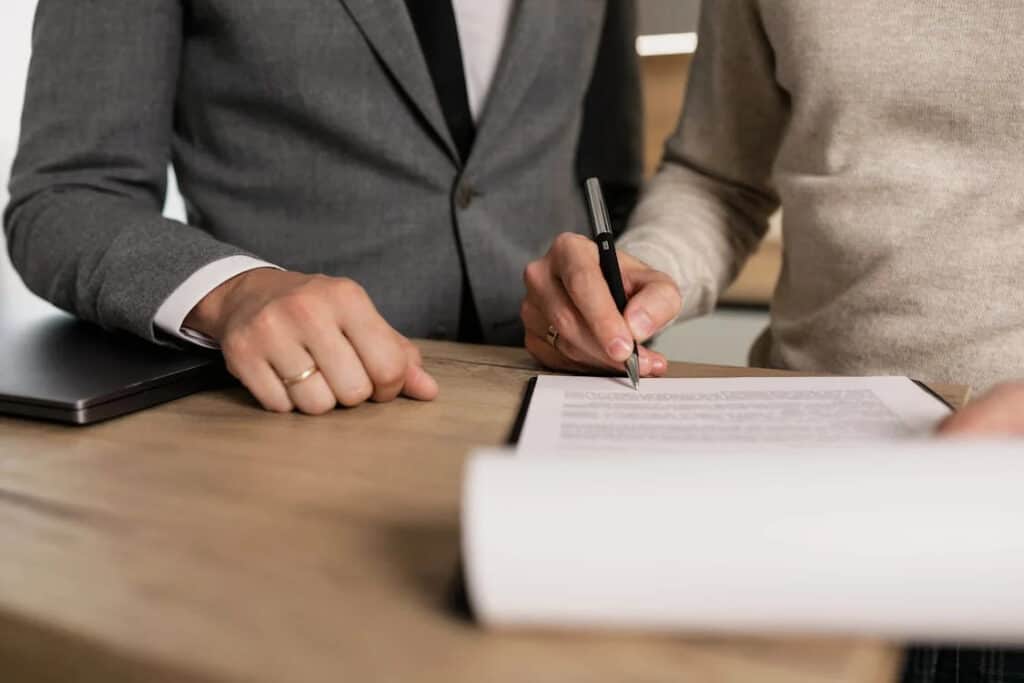What Is a Contract Job? (Full Guide) what is a contract job