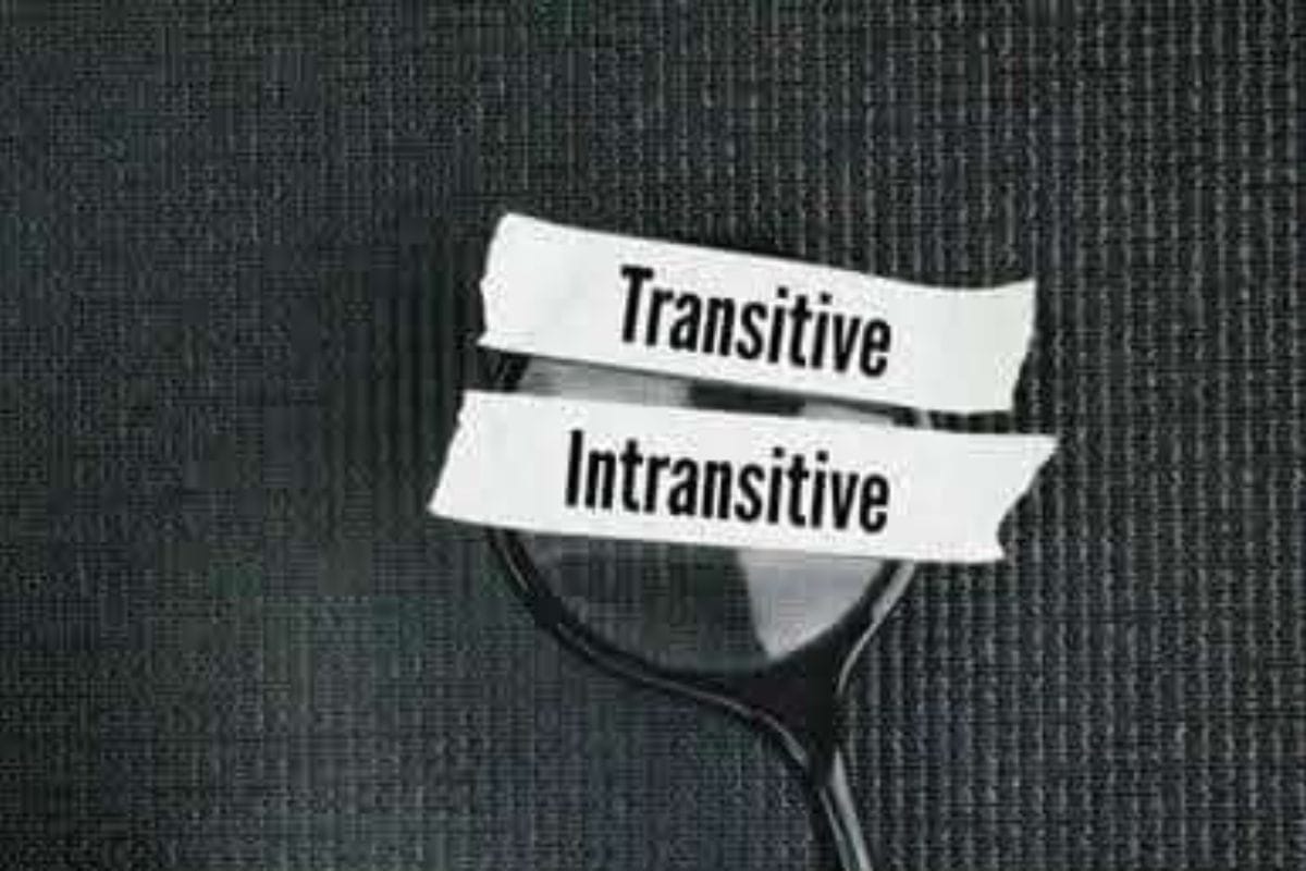 Carta con testo che dice transitivo e intransitivo