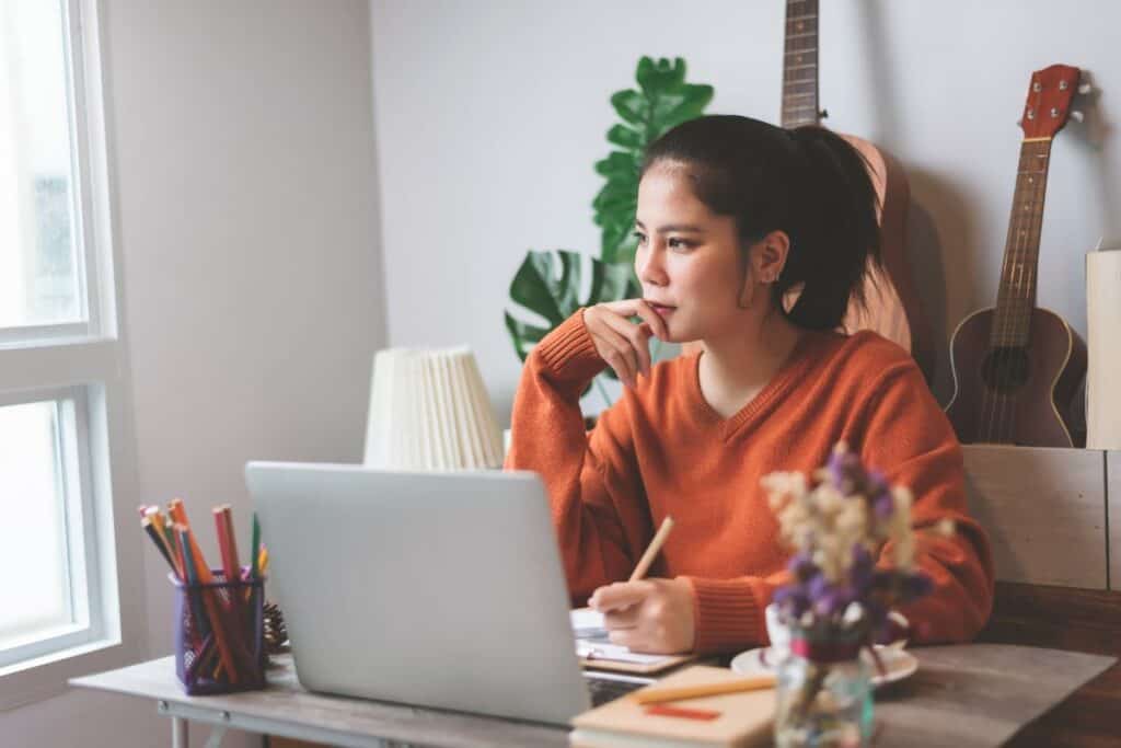 Beautiful asian young woman creative freelancer