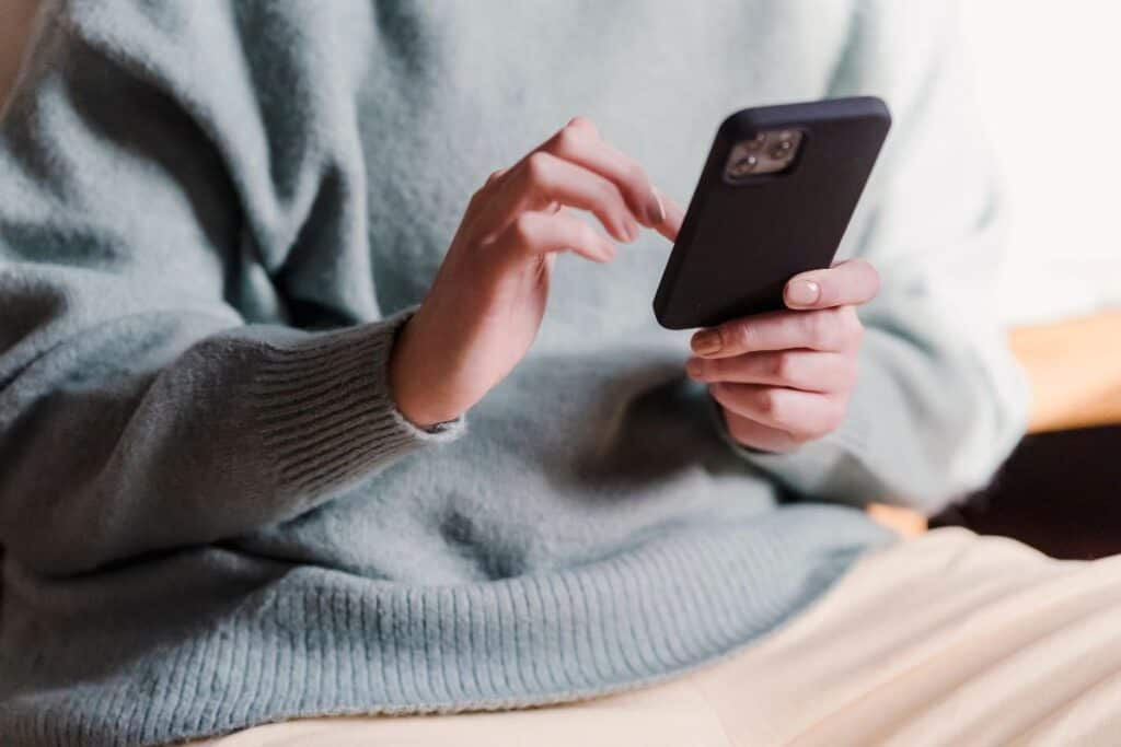 Alcance con AI Human Touch: Guía de automatización toque humano