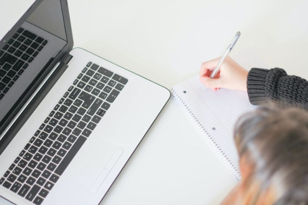 Your Paragraph Rewriter Guide to Better Writing Skills paragraph rewriter guide
