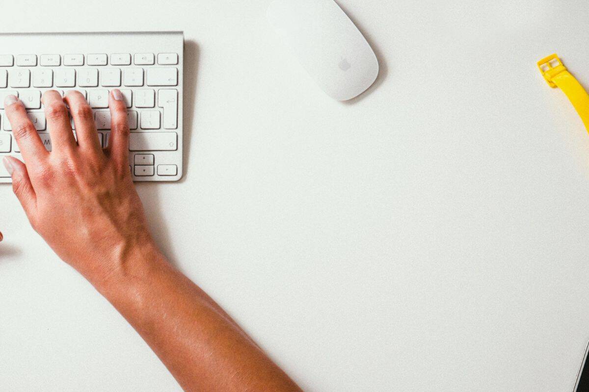 digitação em um teclado