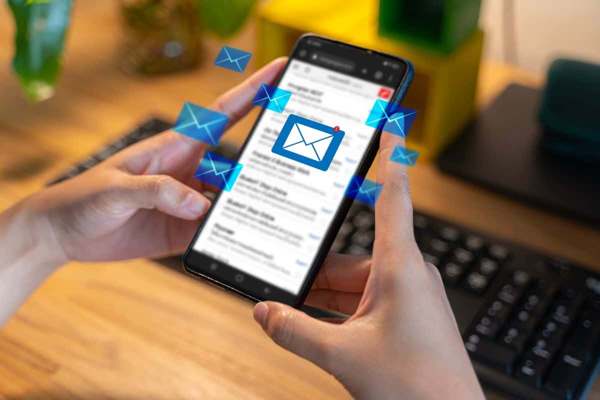 Business contact and communication email icon email marketing