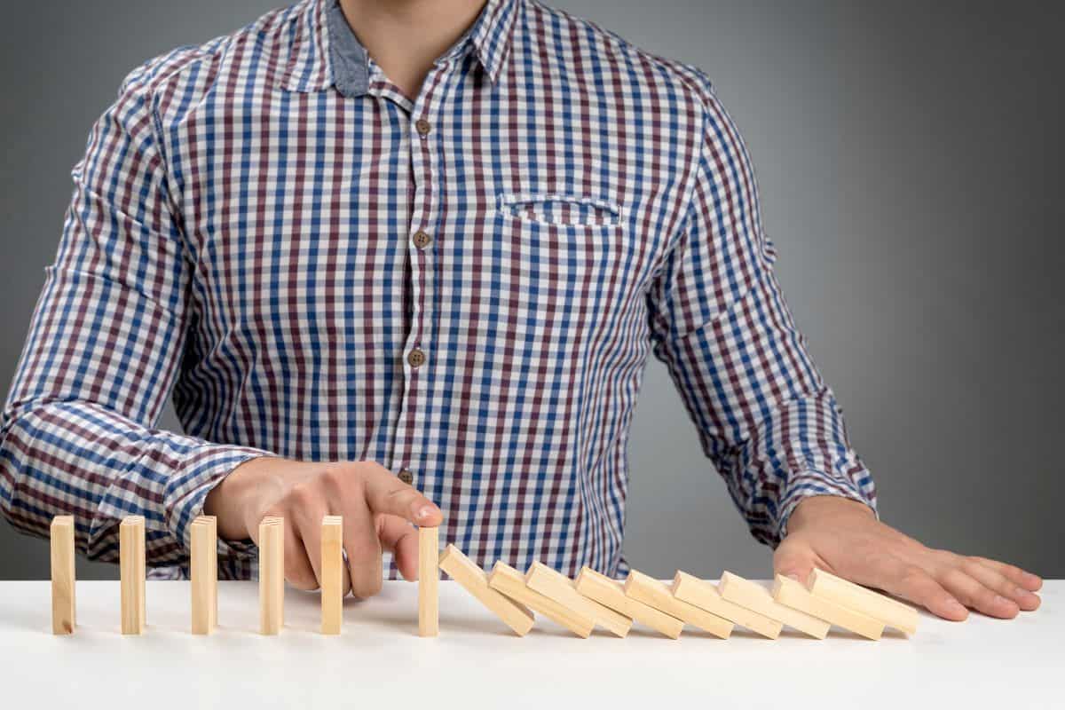High angle domino blocks falling off
