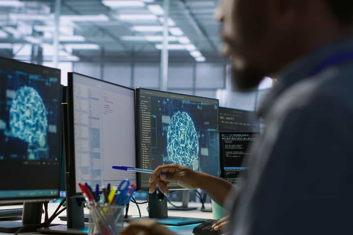 Machine learning expert in data center maintaining company network