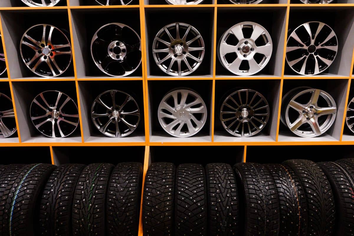 Tyre or Tire: What is the Difference?