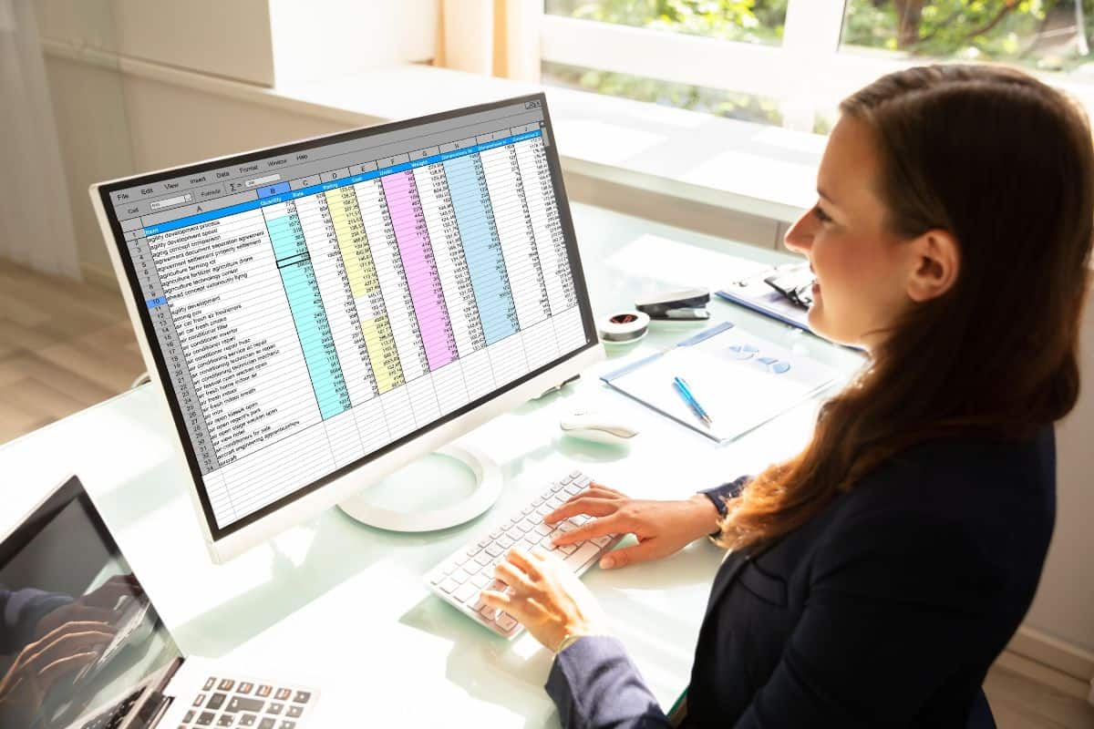 What Is the Difference Between Row and Column?